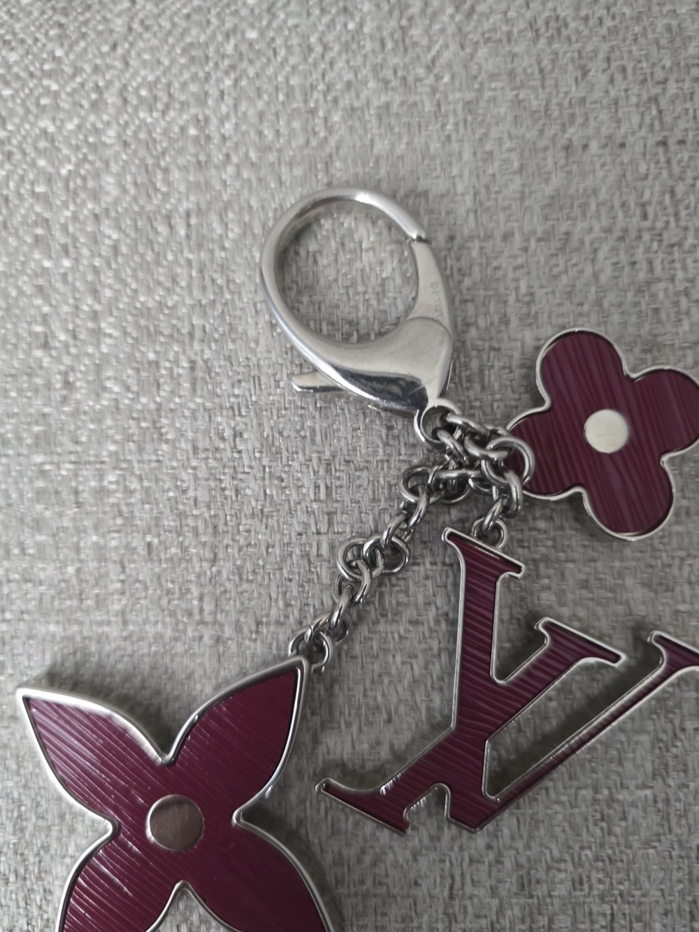 Louis Vuitton Fleur d'Epi Bag Charm & Key Holder - Picture 5 of 5